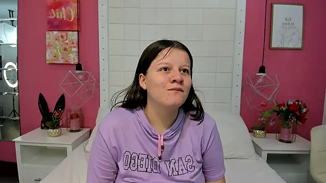 mia sweetie0 online show from 3, 12, 2025