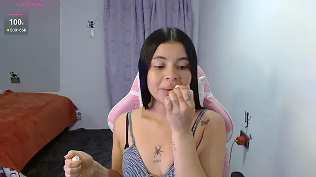 Megan ve online show from 25, 10, 2025