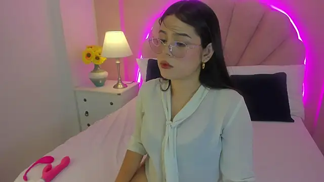 Alisson pettite online show from 11, 10, 2025