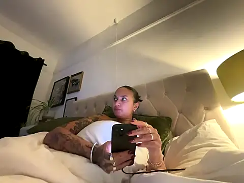 Snapshot of sexygoddessjessy chatting on 17, 11, 2025 sexygoddessjessy online show from 17, 11, 2025