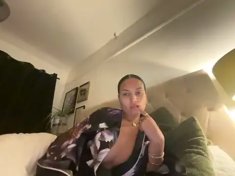 Snapshot of sexygoddessjessy chatting on 23, 11, 2025 sexygoddessjessy online show from 23, 11, 2025