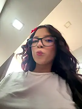 l0lita sweet online show from 10, 1, 2026