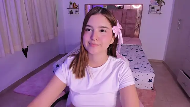 MIACUTEE  online show from 4, 7, 2026