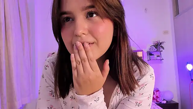 MIACUTEE  online show from 11, 3, 2026