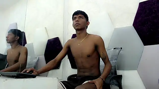 Mick storm online show from 11, 11, 2025