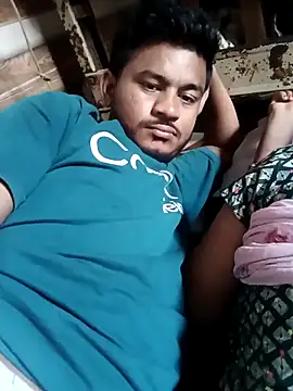 GlossyDare1823 online show from 13, 3, 2026