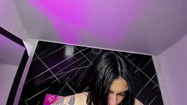 Candy leilaa3 online show from 25, 3, 2026