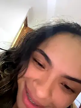 safadinhaquenteW online show from 28, 10, 2025