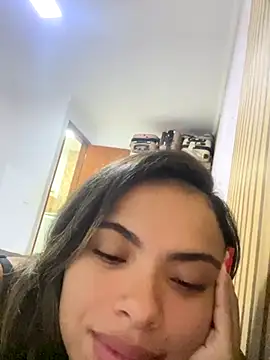 Snapshot of safadinhaquenteW chatting on 12, 10, 2025 safadinhaquenteW online show from 12, 10, 2025
