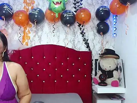  Danna Milf  online show from 26, 10, 2025