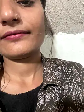 Snapshot of HOTTY_CUTI chatting on 15, 10, 2025 HOTTY CUTI online show from 15, 10, 2025