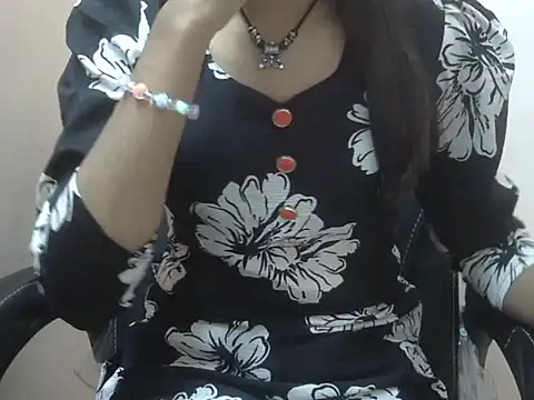 Snapshot of notty_heena chatting on 18, 11, 2025 notty heena online show from 18, 11, 2025