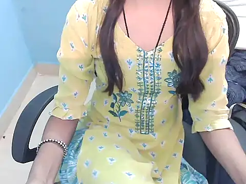 Snapshot of notty_heena chatting on 28, 11, 2025 notty heena online show from 28, 11, 2025