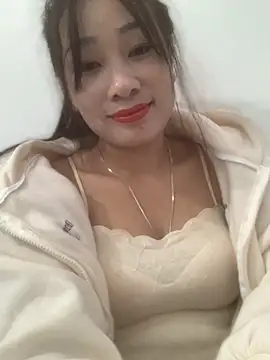 Snapshot of Linh_sexyy chatting on 9, 11, 2025 Linh sexyy online show from 9, 11, 2025