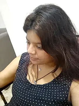Snapshot of kajal77715 chatting on 14, 10, 2025 kajal77715 online show from 14, 10, 2025