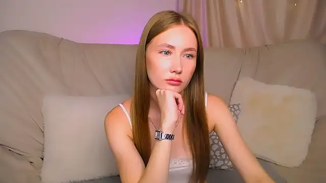 EllyColins online show from 18, 7, 2026