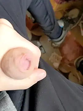 Snapshot of szabi1995 chatting on 15, 10, 2025 szabi1995 online show from 15, 10, 2025