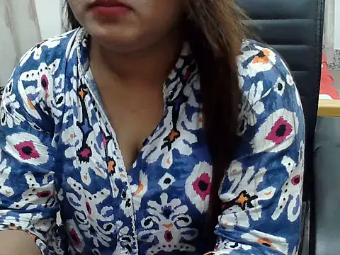 Snapshot of SexyRani2000 chatting on 8, 7, 2026 SexyRani2000 online show from 8, 7, 2026