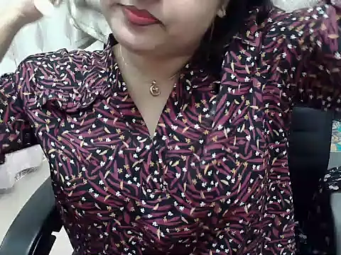 SexyRani2000 online show from 2, 2, 2026