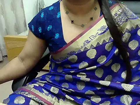 Snapshot of SexyRani2000 chatting on 1, 7, 2026 SexyRani2000 online show from 1, 7, 2026