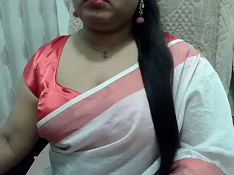 Snapshot of SexyRani2000 chatting on 17, 5, 2026 SexyRani2000 online show from 17, 5, 2026