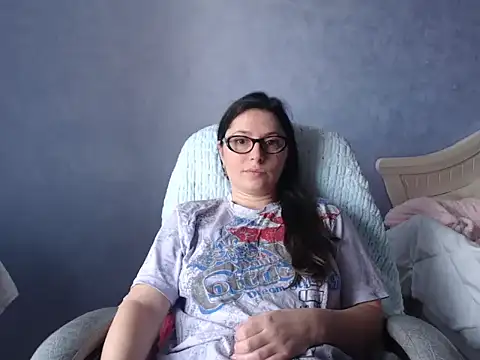 LuckyLisa23 online show from 25, 3, 2026