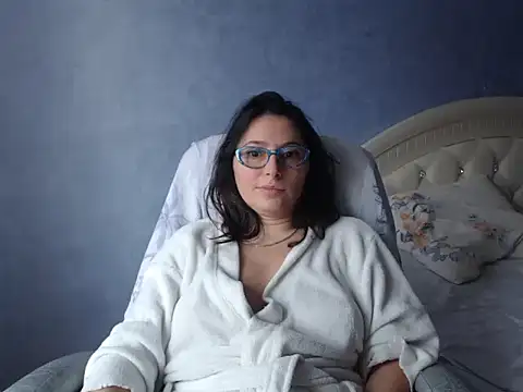 LuckyLisa23 online show from 23, 11, 2025