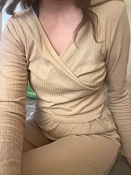 KittieCreme online show from 1, 3, 2026