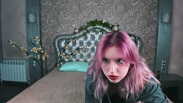 Snapshot of FaeRozellin chatting on 13, 10, 2025 FaeRozellin online show from 13, 10, 2025