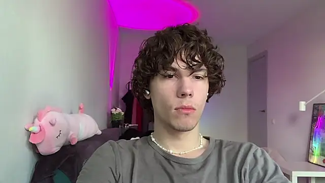 Snapshot of Jeremy1Scott chatting on 8, 6, 2026 Jeremy1Scott online show from 8, 6, 2026