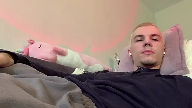Snapshot of Jeremy1Scott chatting on 27, 6, 2026 Jeremy1Scott online show from 27, 6, 2026