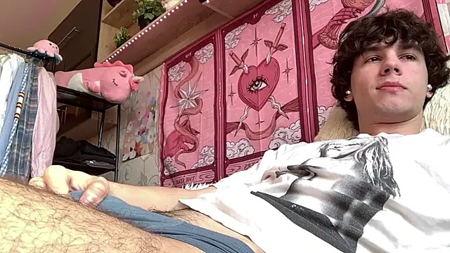 Jeremy1Scott online show from 14, 4, 2026