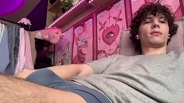 Jeremy1Scott online show from 9, 5, 2026