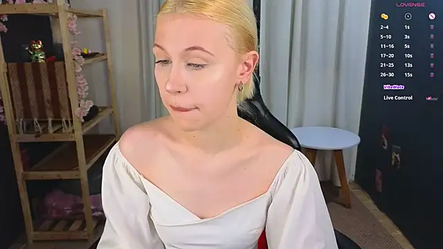 lovedrope online show from 25, 11, 2025