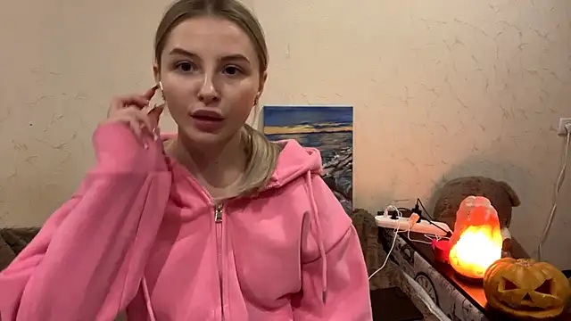 VictoriaMystery online show from 30, 10, 2025