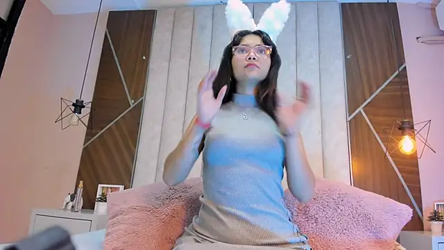 Mariana-Torres online show from 28, 10, 2025