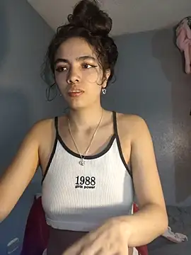 Sofia Rodriguez8 online show from 15, 10, 2025