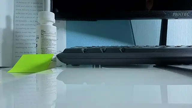 MissPompadure online show from 22, 10, 2025