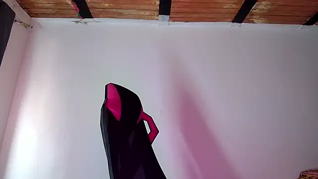 Trix ebony online show from 29, 10, 2025