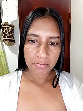 Snapshot of lucy-zam chatting on 14, 10, 2025 lucy-zam online show from 14, 10, 2025