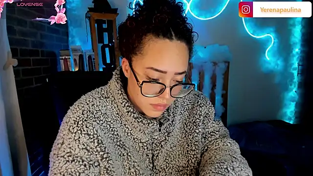 Snapshot of Lizz_martins chatting on 28, 11, 2025 Lizz martins online show from 28, 11, 2025