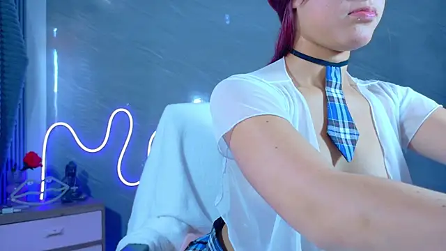 Naaomi cute online show from 17, 1, 2026