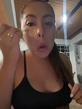 Emily Joee online show from 18, 11, 2025