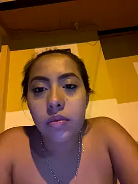 Emily Joee online show from 5, 11, 2025