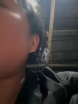 Linh-xxx online show from 23, 2, 2026