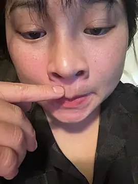 Linh-xxx online show from 17, 1, 2026