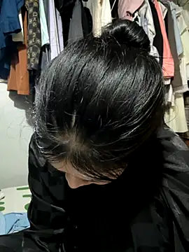 Linh-xxx online show from 20, 11, 2025