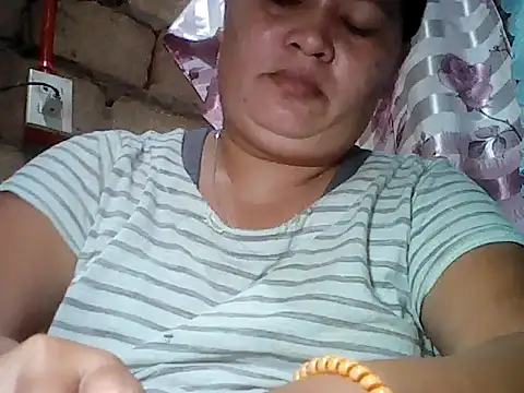 kissableapple36 online show from 29, 11, 2025