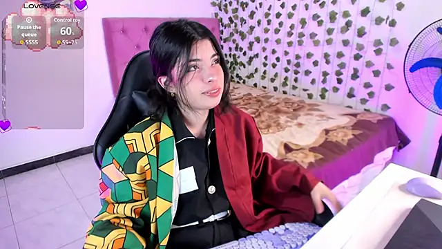 Snapshot of selina_lovers_ chatting on 29, 10, 2025 selina lovers  online show from 29, 10, 2025