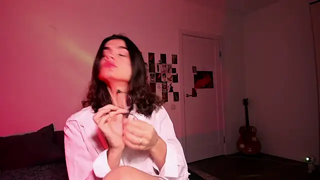 Snapshot of nightfloatt chatting on 28, 11, 2025 nightfloatt online show from 28, 11, 2025